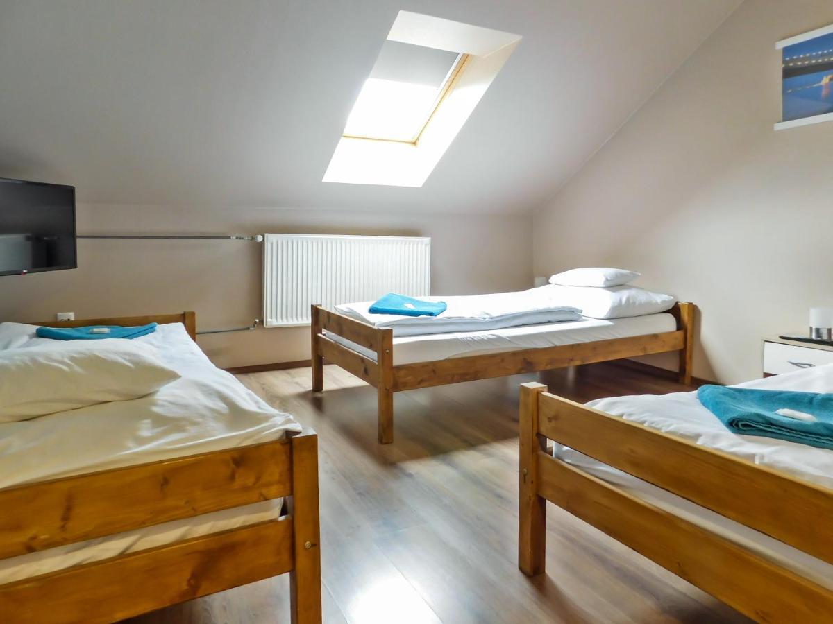 Bed and Breakfast Korona Panzio Levél Esterno foto