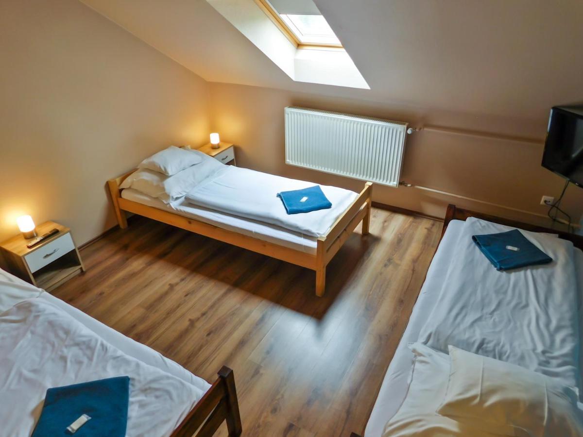 Bed and Breakfast Korona Panzio Levél Esterno foto