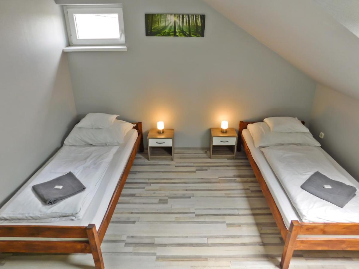 Bed and Breakfast Korona Panzio Levél Esterno foto